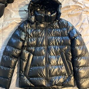 Point Zero Shiny Black Outdoor Jacket